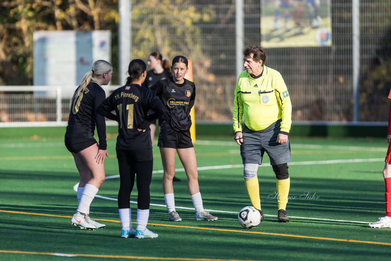 Bild 348 - wBJ VfL Pinneberg2 - Eimsbuttler TV 3 : Ergebnis: 5:0